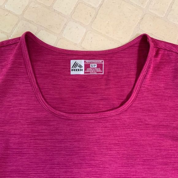 RBX Activewear T-shirt SIZE Small - Picture 2 of 3